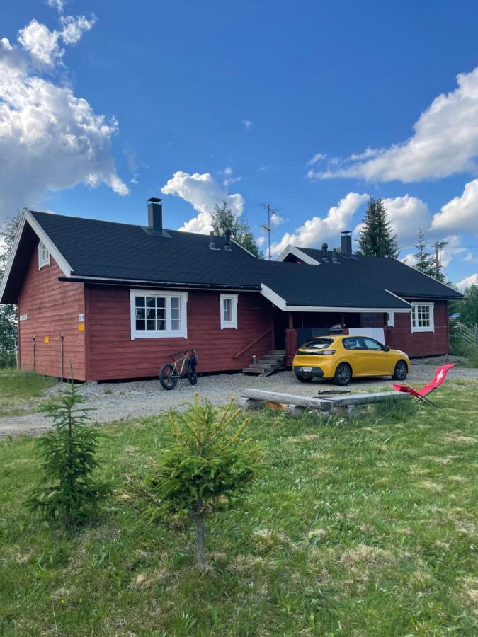 Вилла Yllaestoelli 2 A, Aekaeslompolo Колари Экстерьер фото