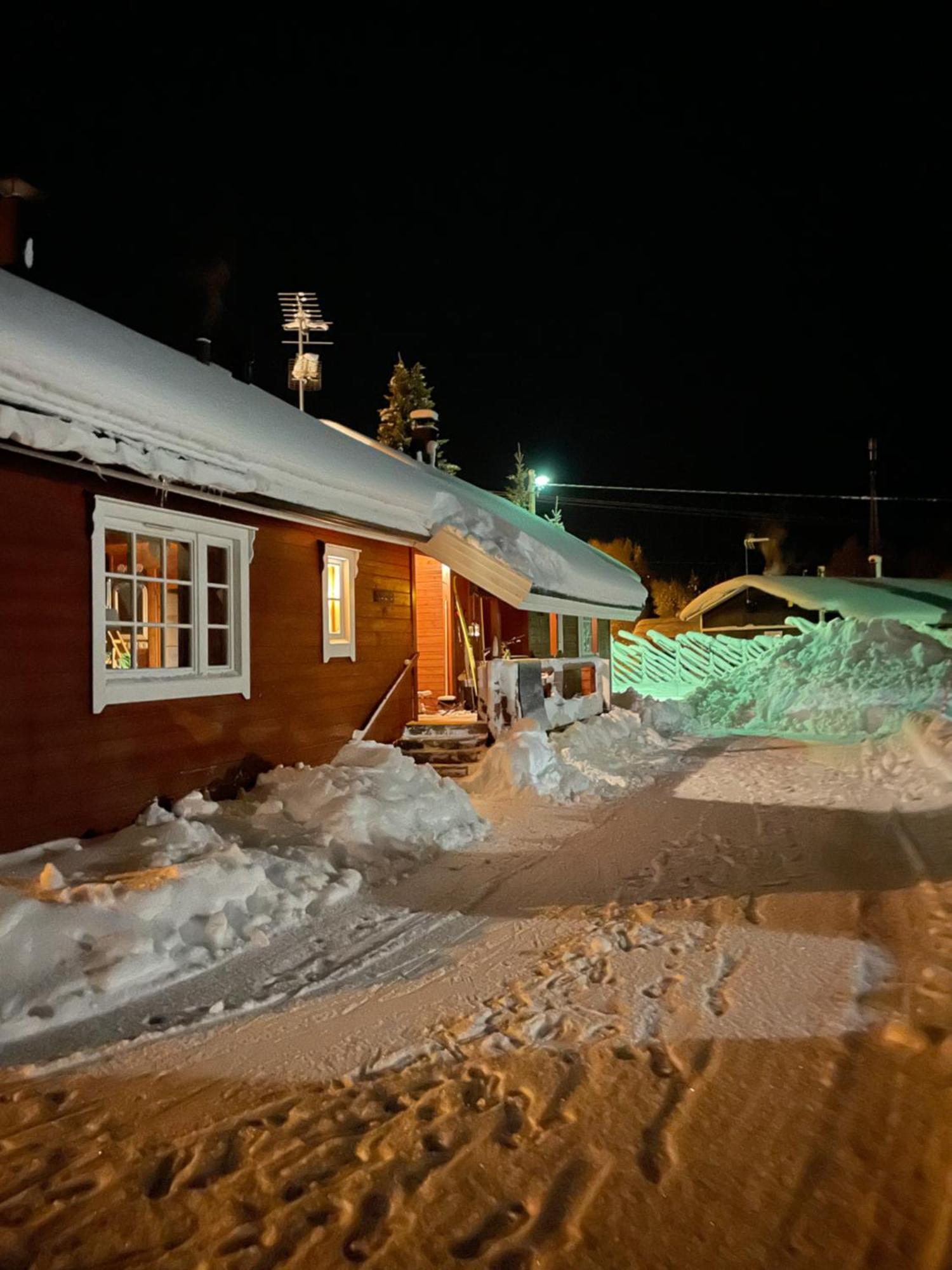 Вилла Yllaestoelli 2 A, Aekaeslompolo Колари Экстерьер фото